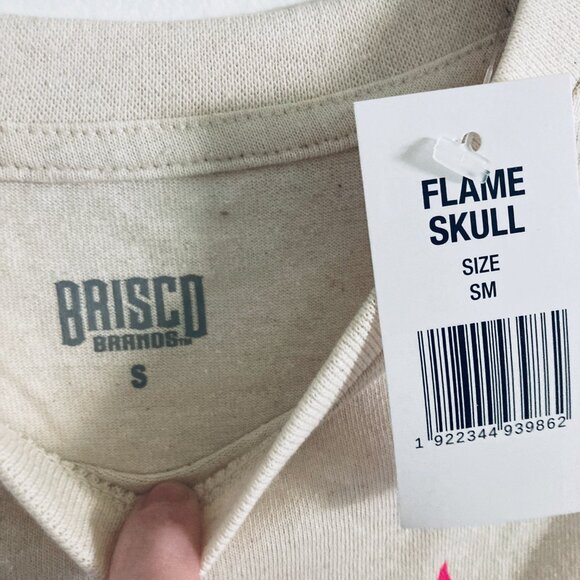 Graphic T Shirt Everything is Fine Flaming Skull - Picture 5 of 5